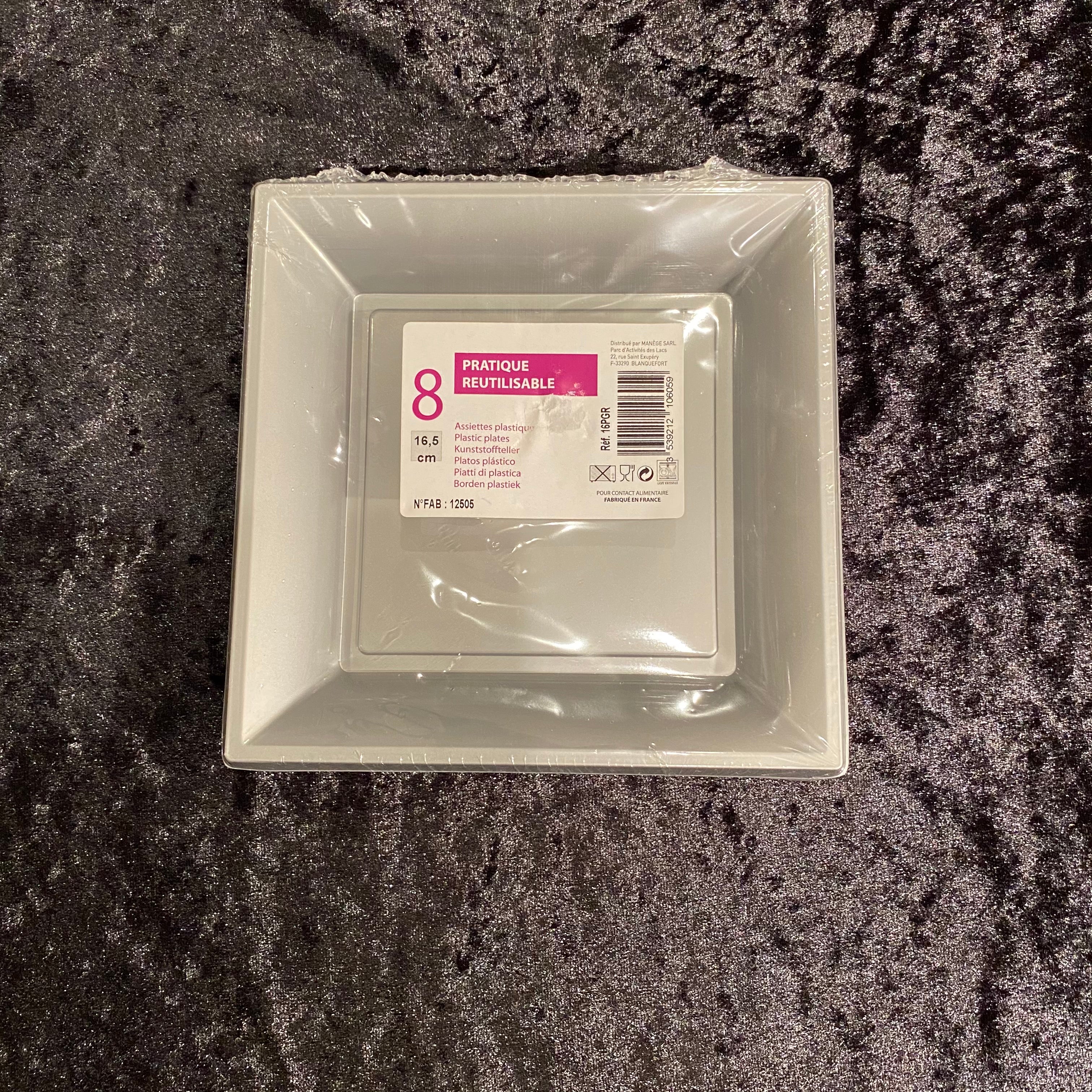 8 assiettes carrées plastique 16,5cm