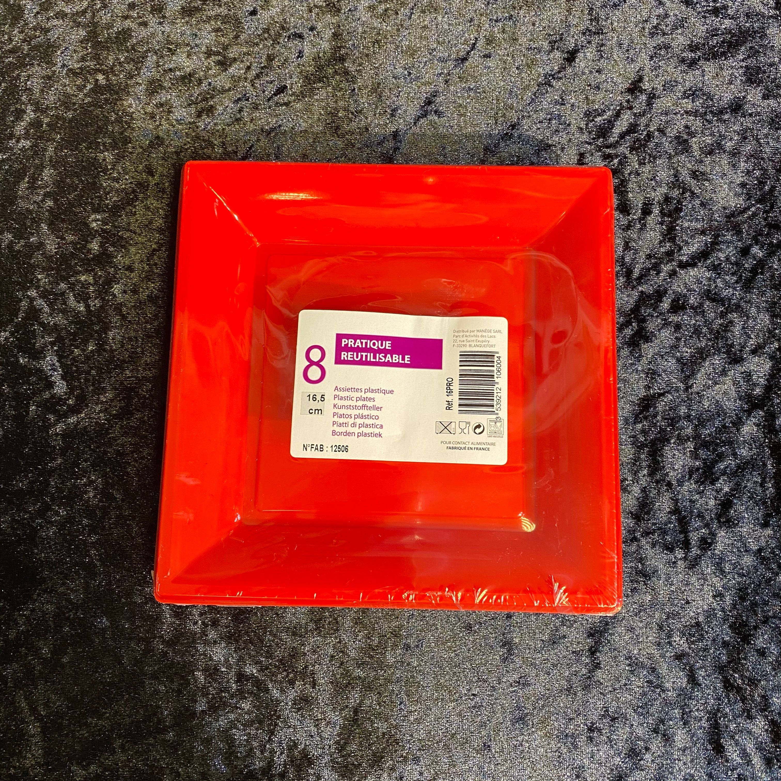 8 assiettes carrées plastique 16,5cm