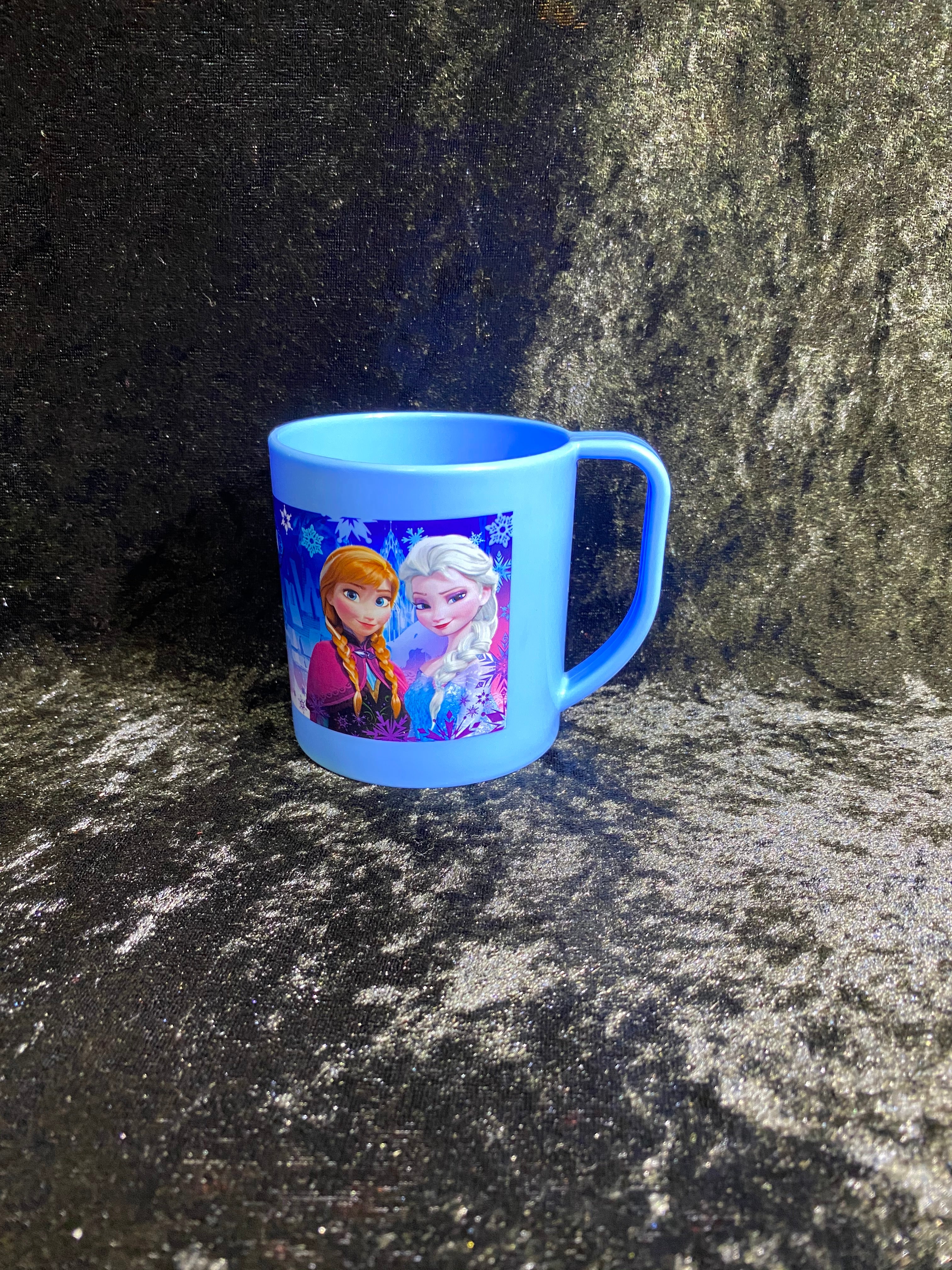 Vaisselle en plastique réutilisable Décor Disney/Marvel