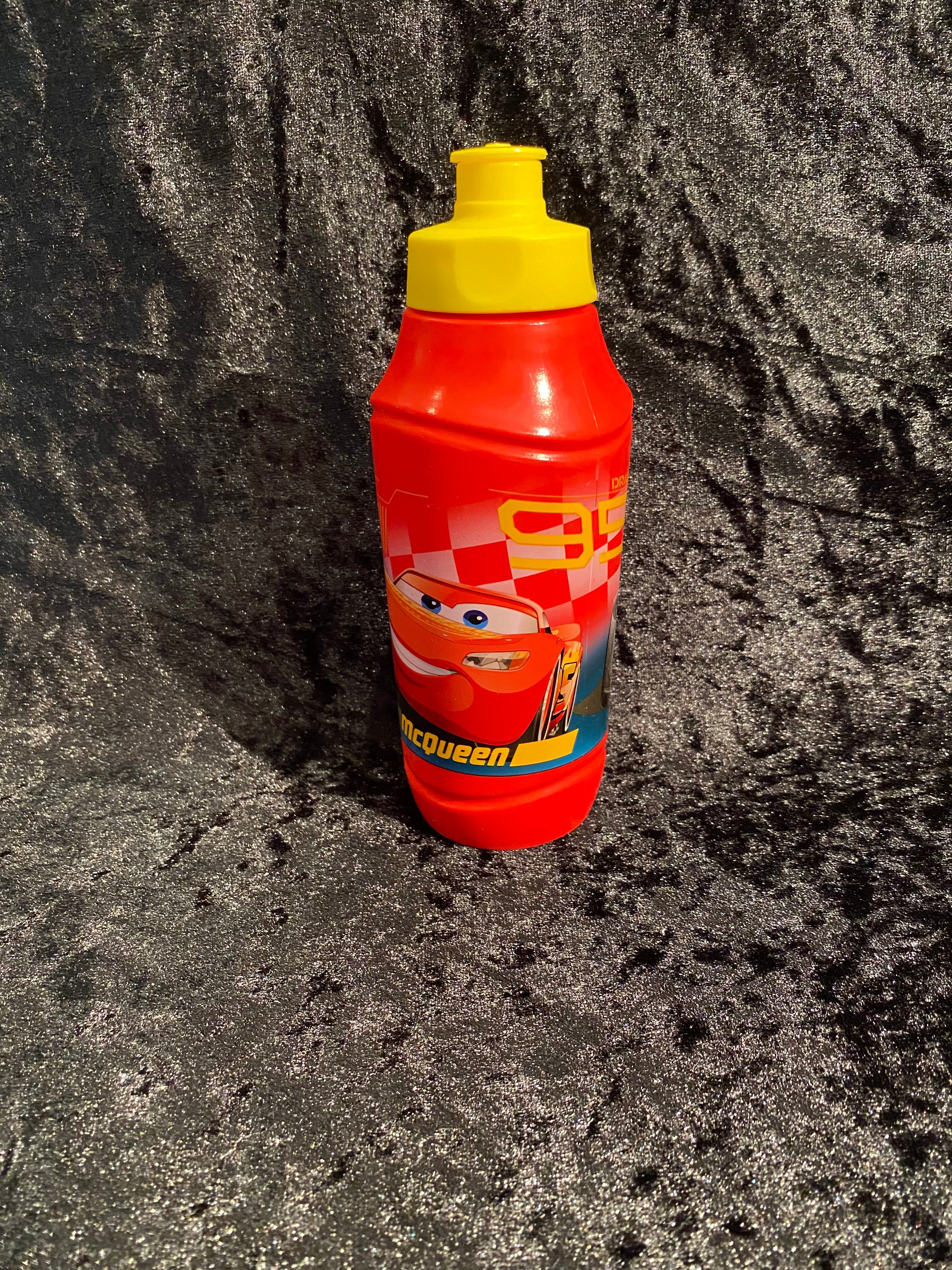 Vaisselle en plastique réutilisable Décor Disney/Marvel