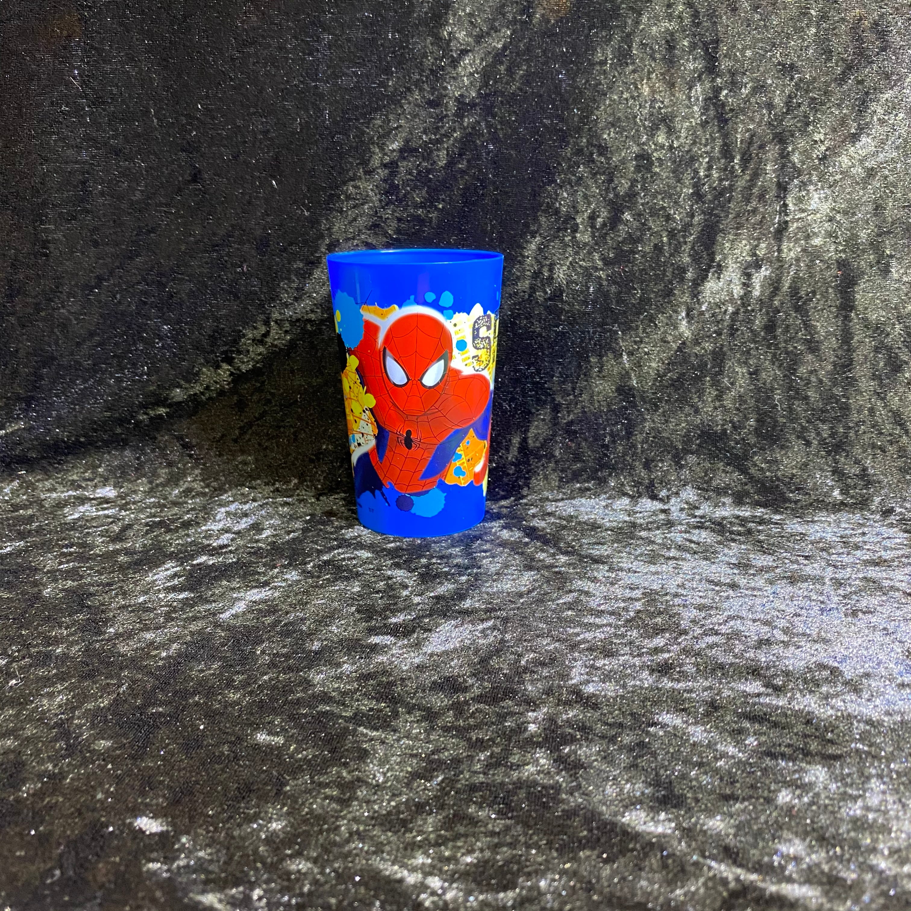 Vaisselle en plastique réutilisable Décor Disney/Marvel