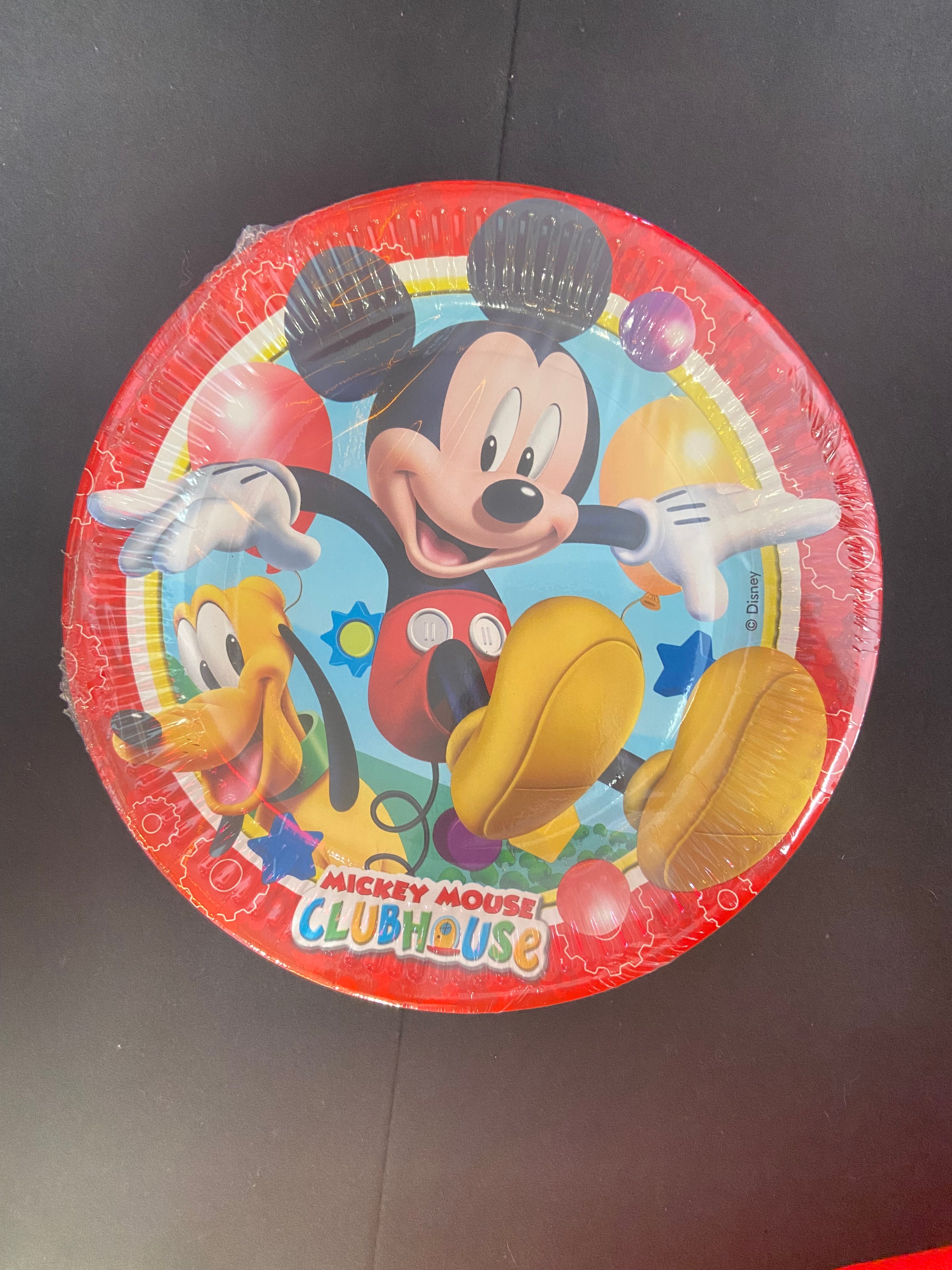 8 assiettes 20cm carton Mickey