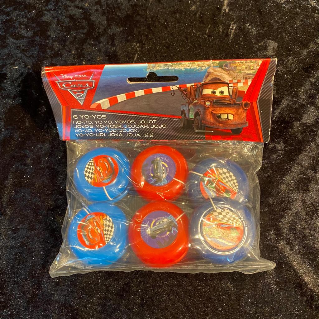 6 yoyos cars