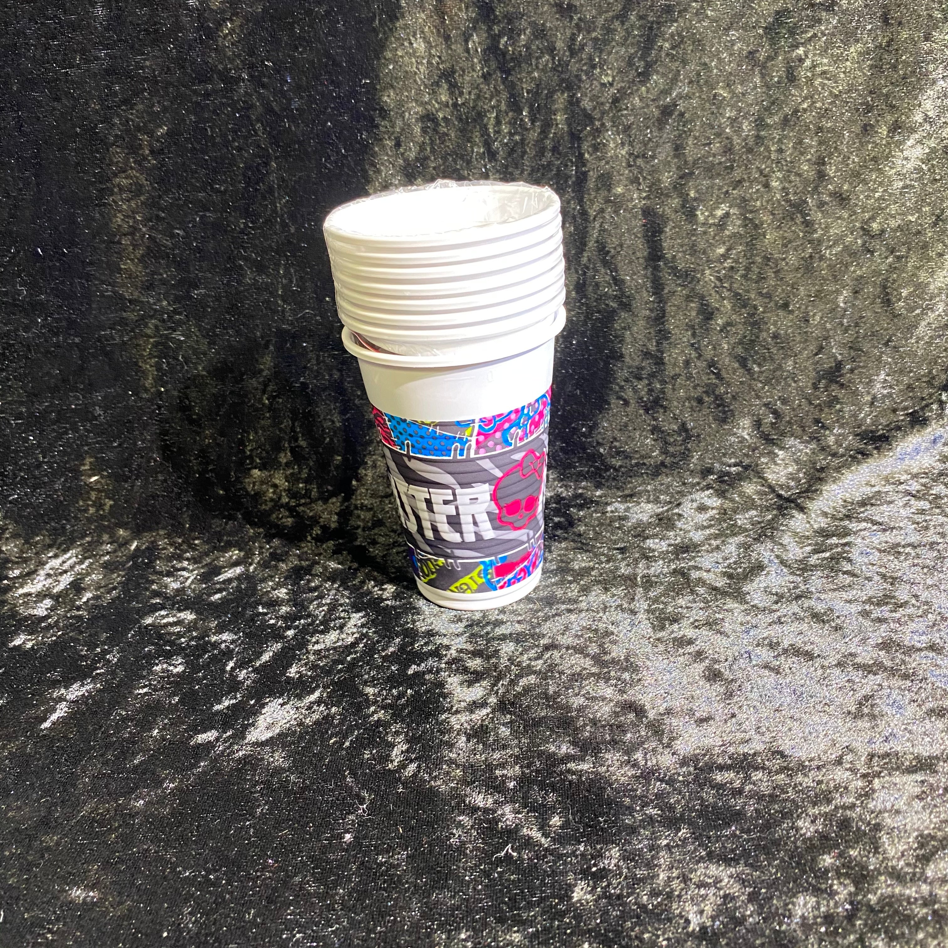 8 gobelets 20cl Monster High