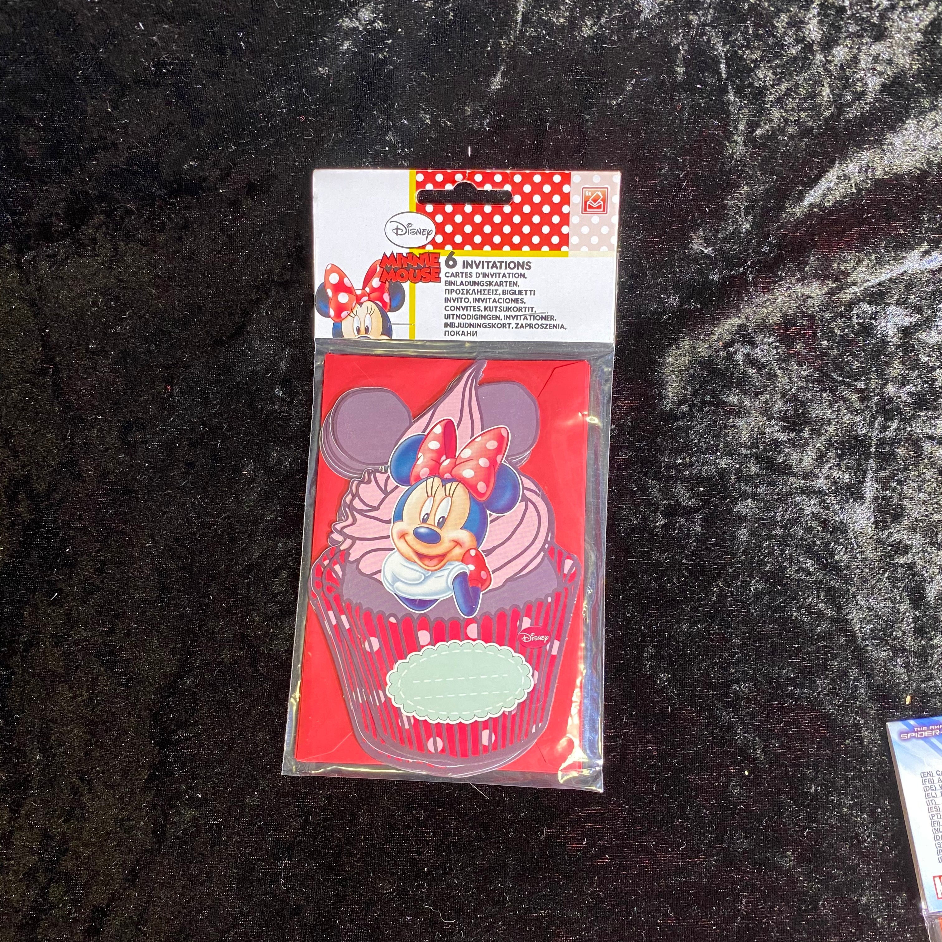 6 cartes invitations et enveloppes Minnie