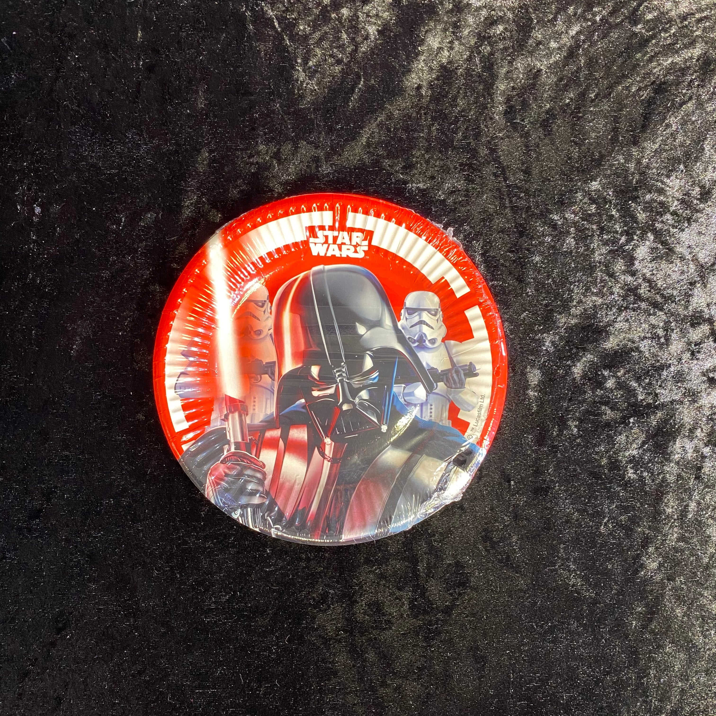 8 assiettes Star Wars final battle