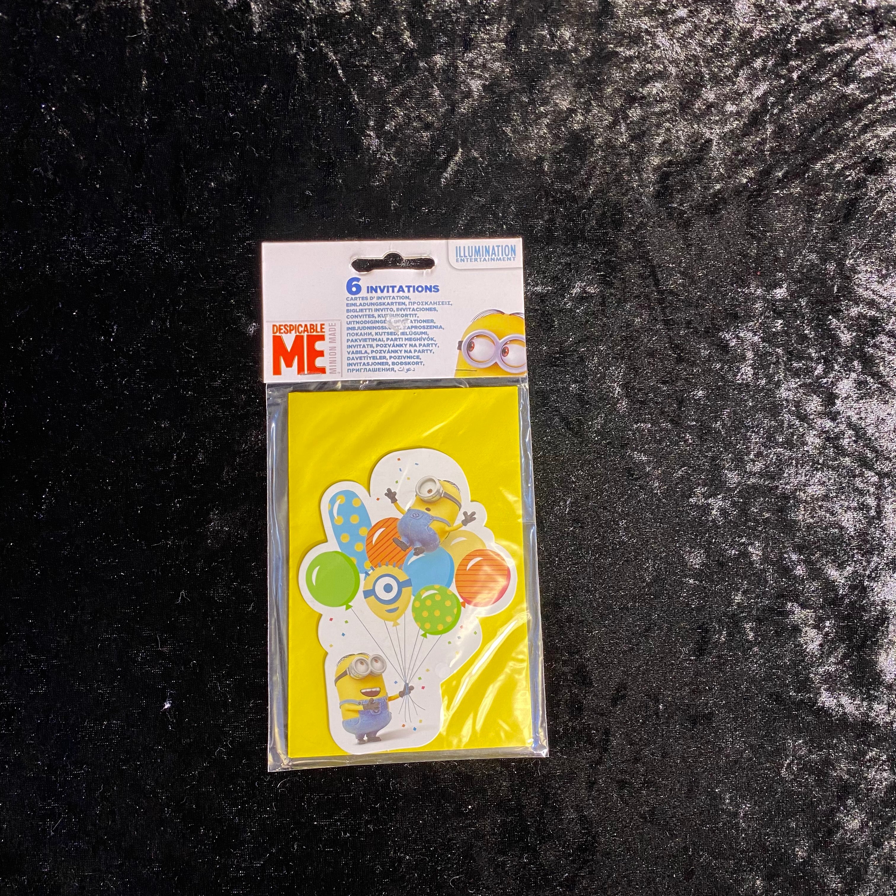 6 cartes invitations et enveloppes minion