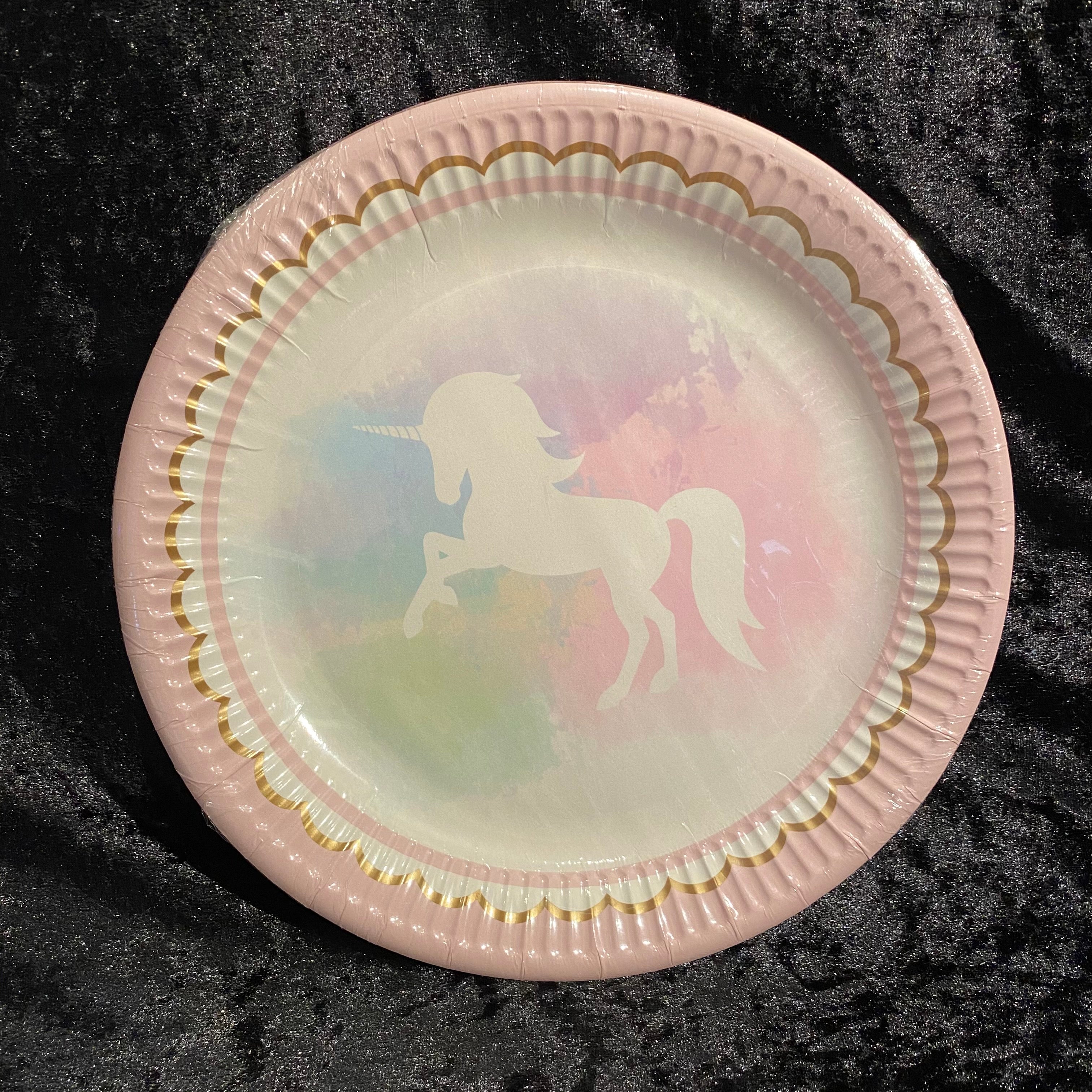 8 assiettes carton 23 cm Licorne