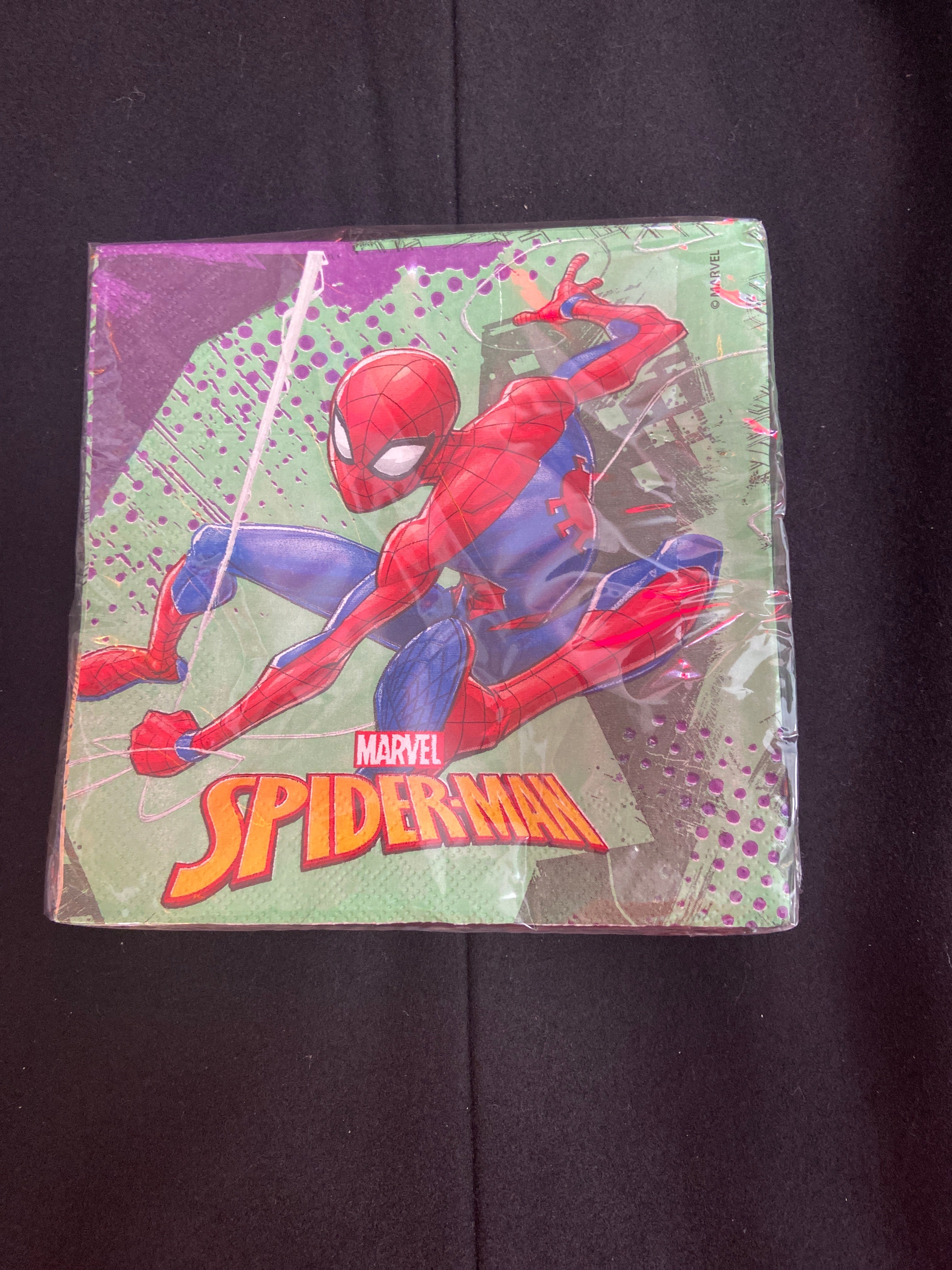 Lot de 20 serviettes 2 plis 33x33cm Spider-Man