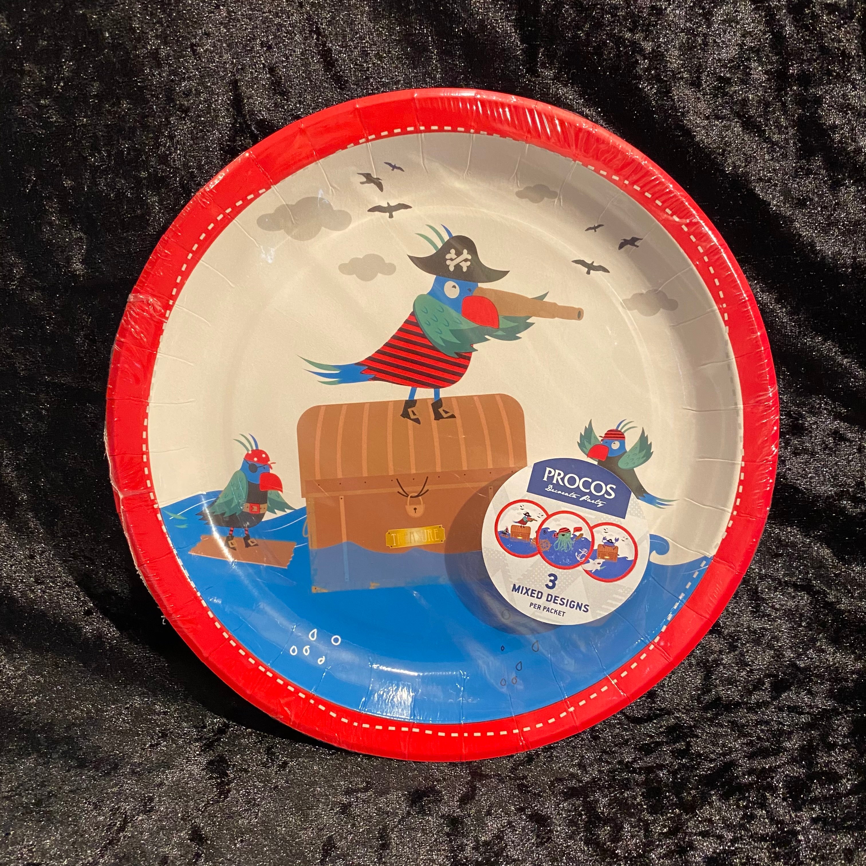 8 assiettes 23cm carton pirates