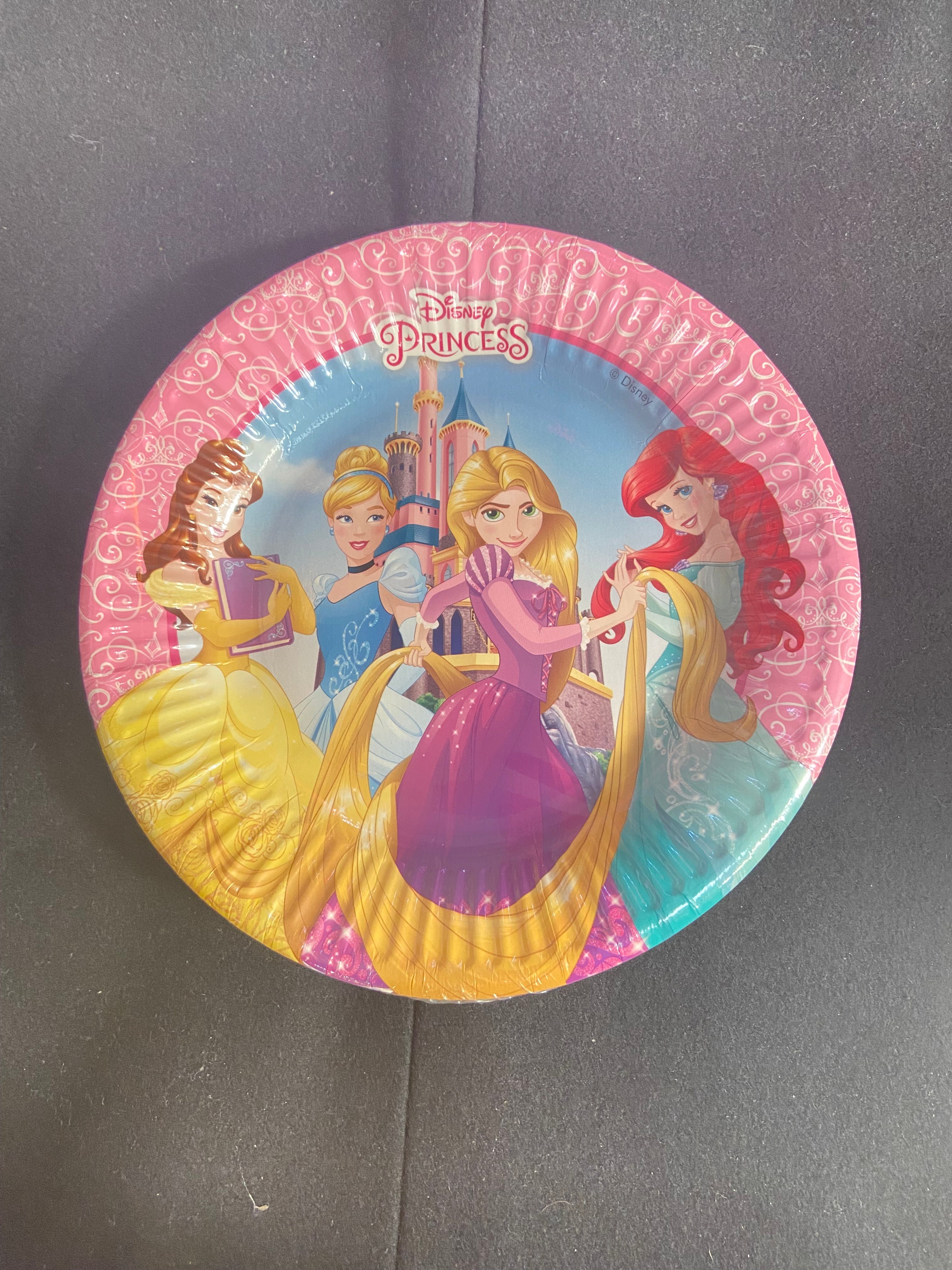 8 assiettes 20cm princess Heart strong
