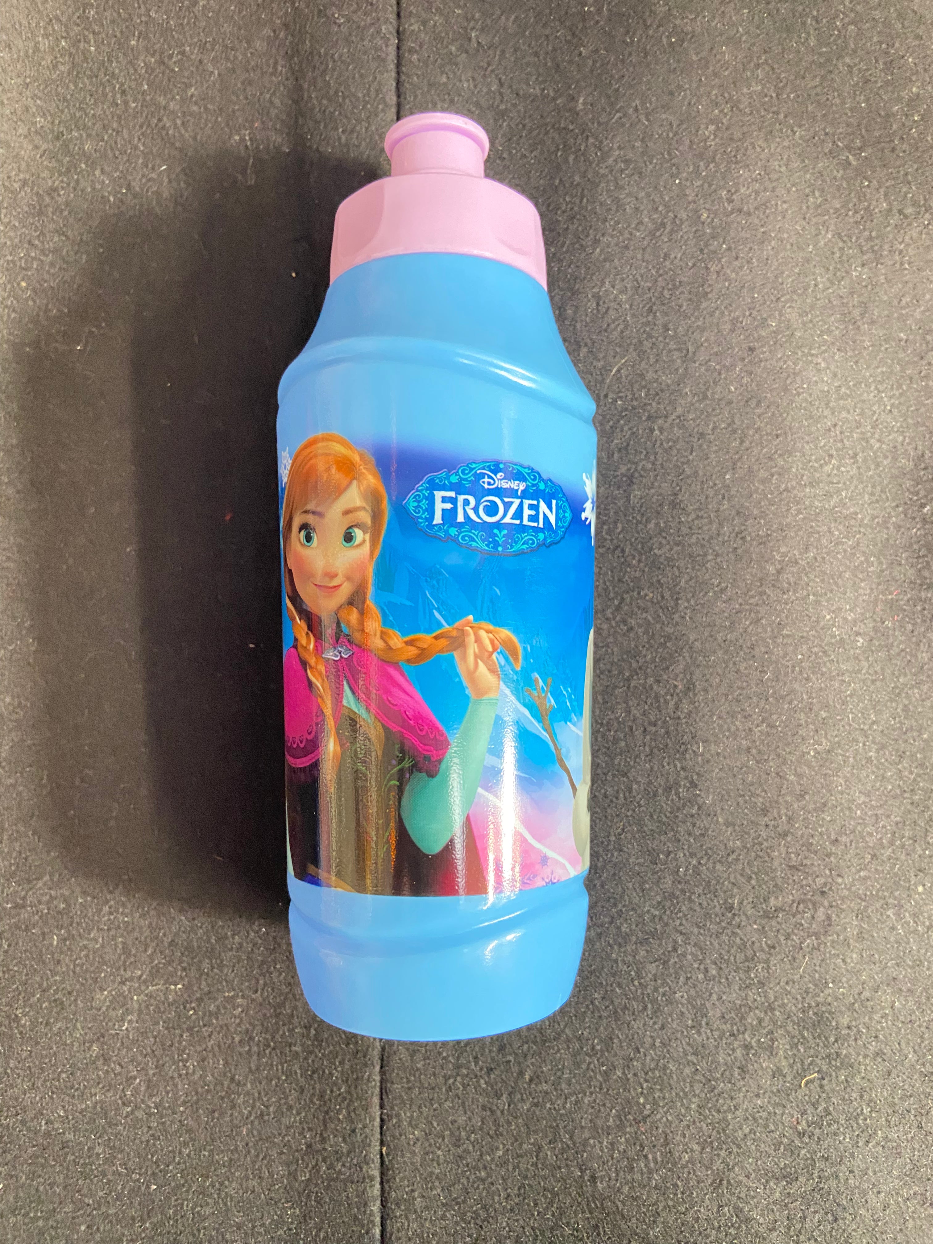 Vaisselle en plastique réutilisable Décor Disney/Marvel