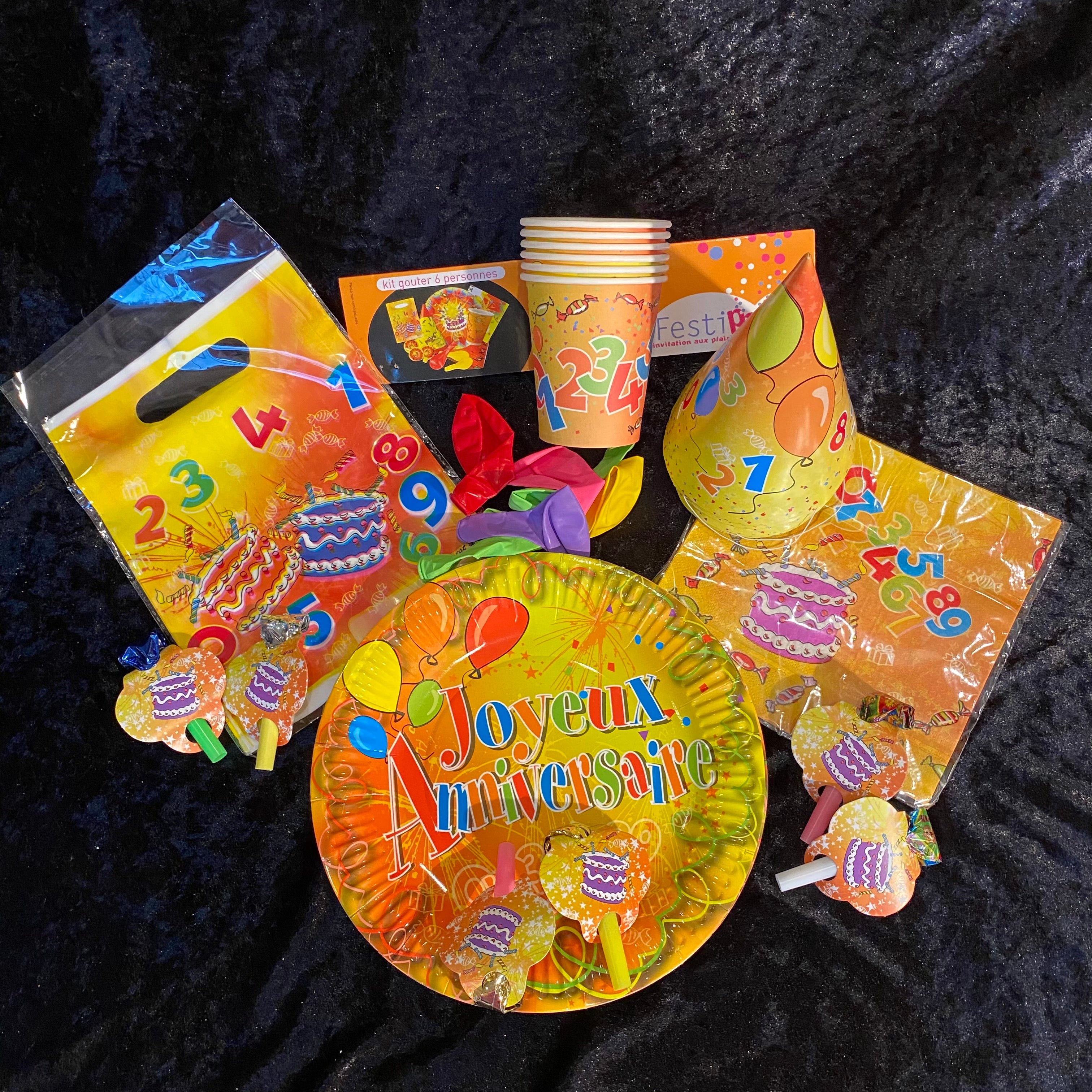 Kit gouter festif joyeux anniversaire pour 6 personnes 42 pieces