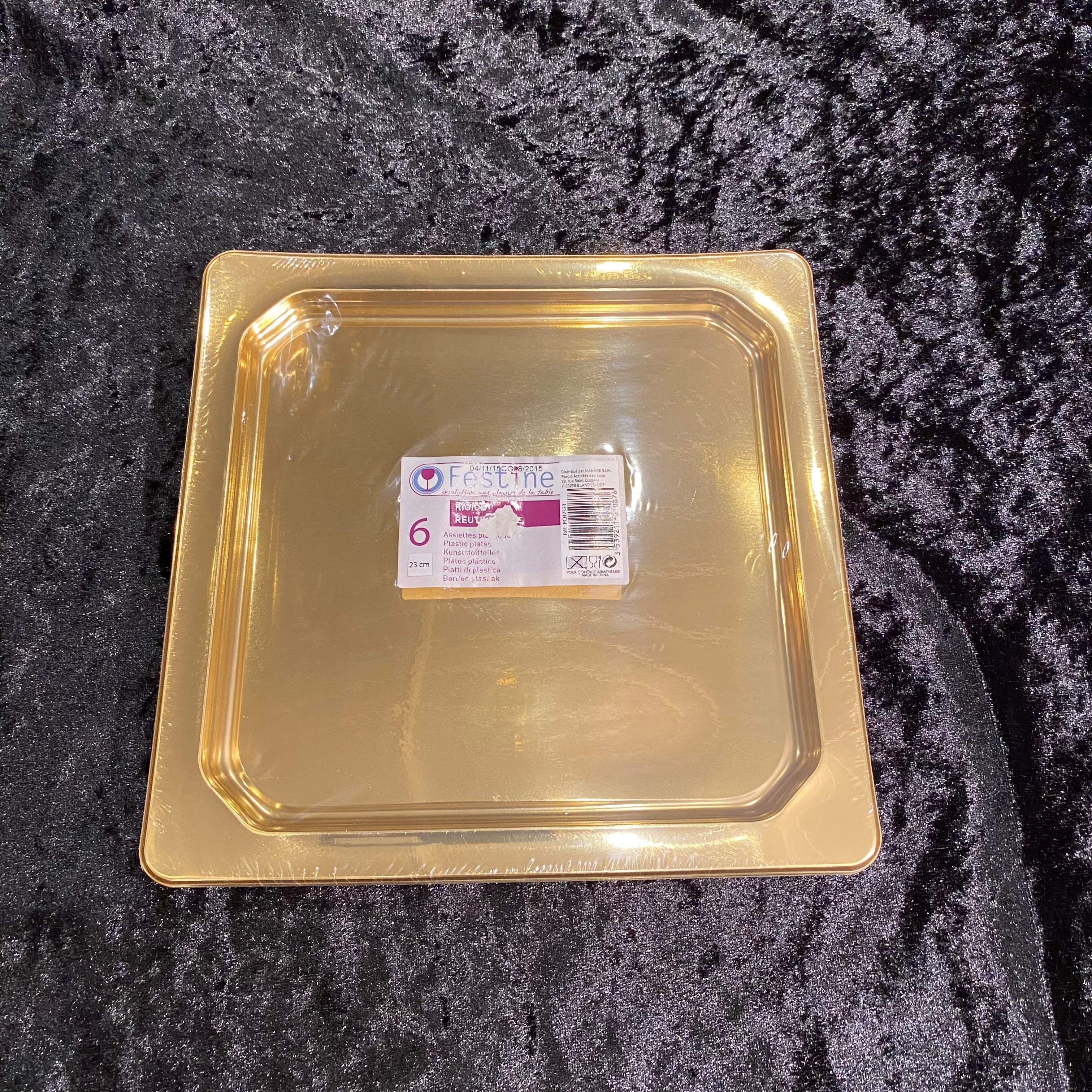 6 plats carrés 235x235mm plastique or